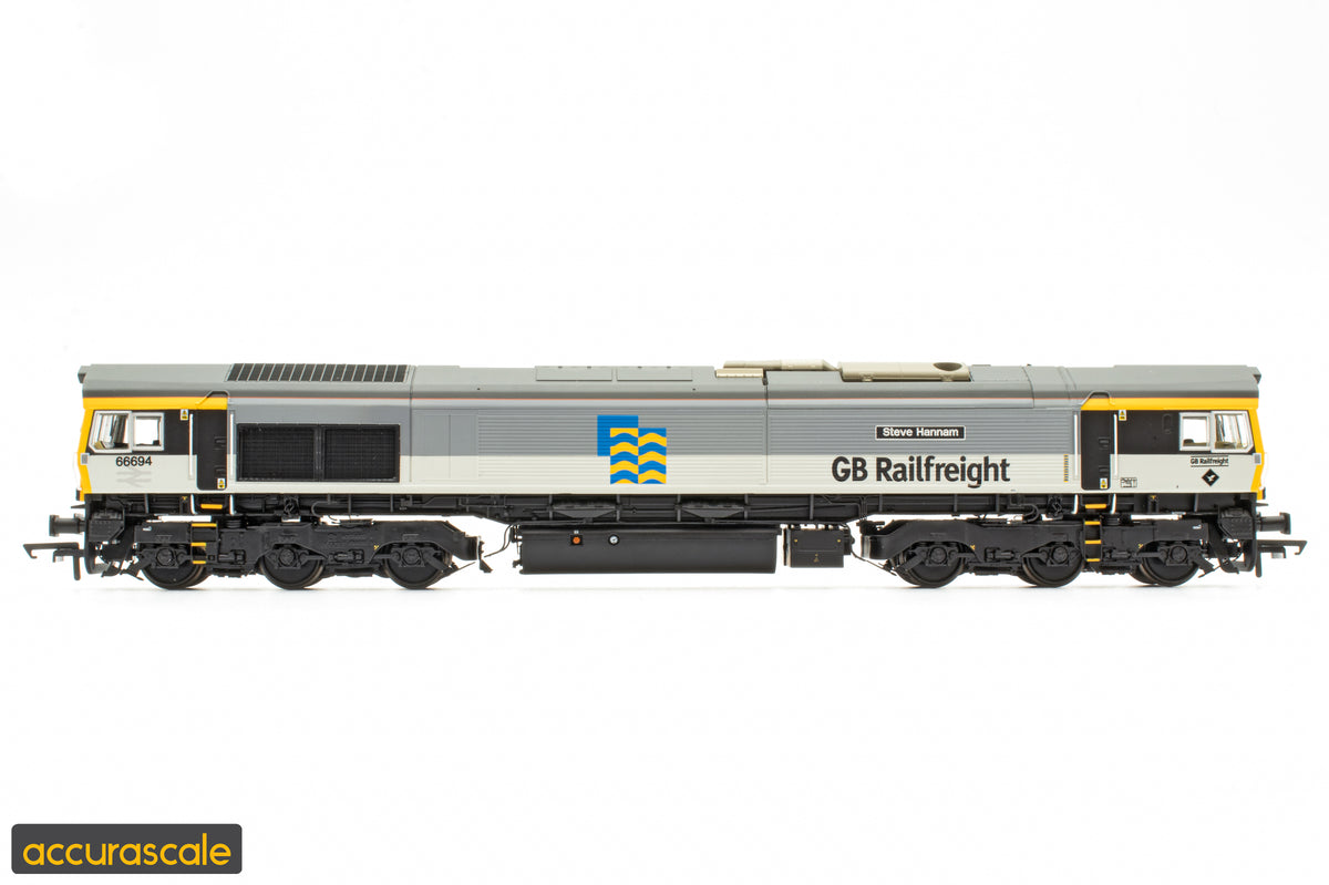 Klasse 66 - GBRF Dreifach Grau - 66694 - DCC Sound Ausgestattet